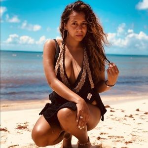 Hi Friends! Welcome to my closet ❤️